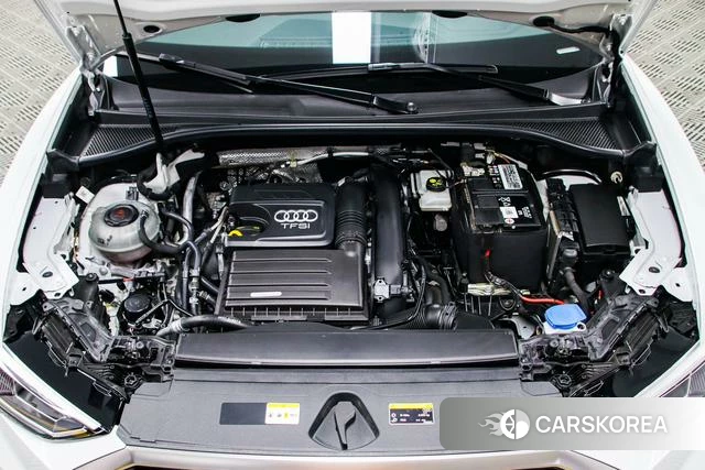Audi Q3 2022 Белый из Китая, фото 2