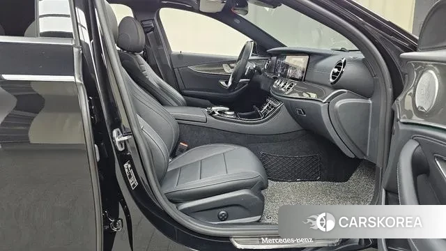 Mercedes-Benz E-Class W213 2020 Черный из Кореи, фото 2