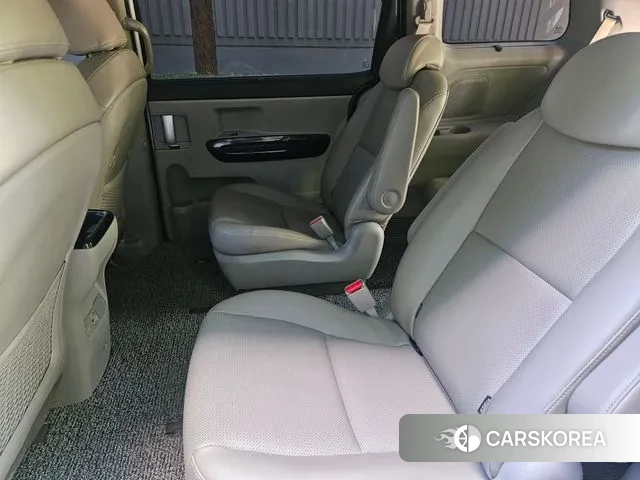 Kia The New Carnival 2019 Серебряный из Кореи, фото 2
