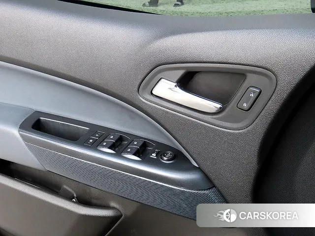 Chevrolet (GM Daewoo) Real New Colorado 2022 Желтый из Кореи, фото 2