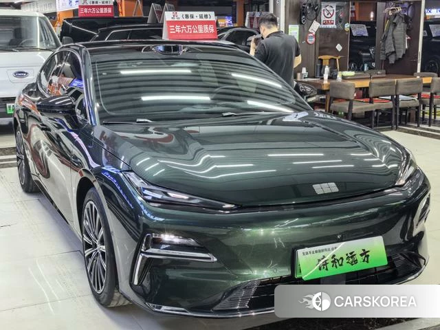 Geely Galaxy Galaxy Sparkle 8 PHEV 2025 Зеленый из Китая, фото 2