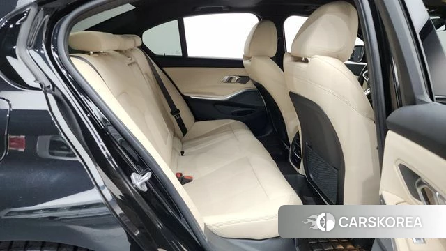 BMW 3 Series (G20) 2023 Черный из Кореи, фото 2