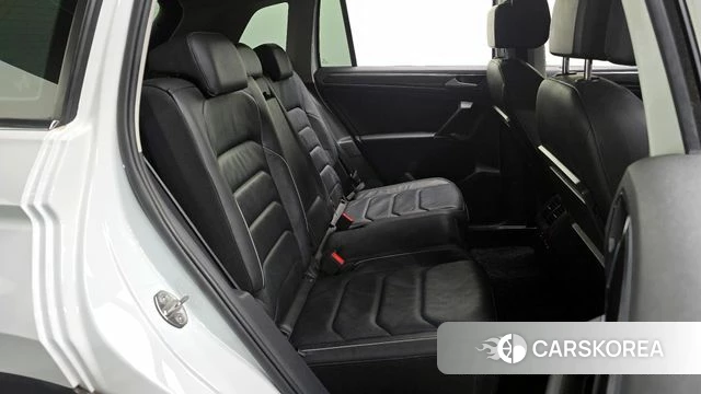 Volkswagen Tiguan second Generation 2018 Белый из Кореи, фото 2