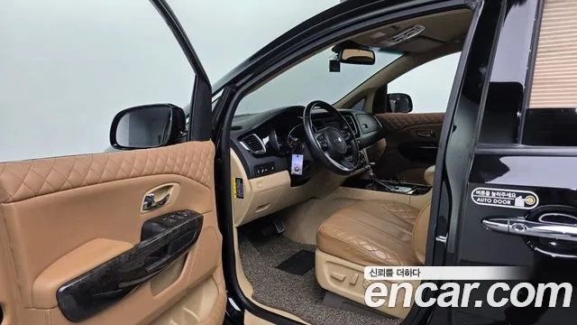 Kia The New Carnival 2019 Черный из Кореи, фото 2