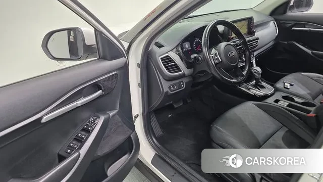 Kia Seltos 2021 Белый из Кореи, фото 2