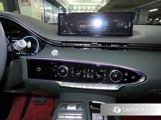 Genesis GV70 2021 Черный из Кореи, фото 2