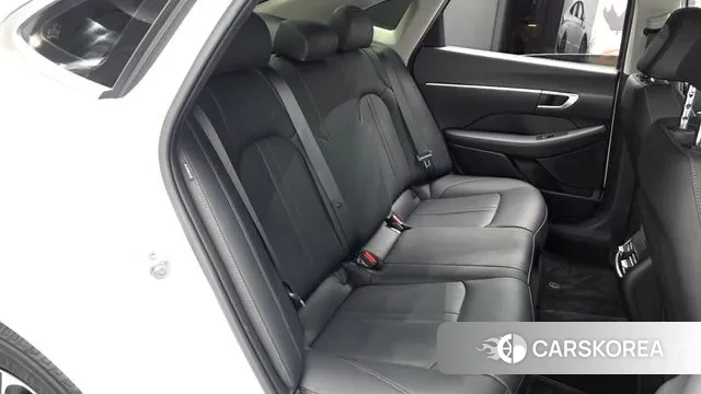 Hyundai Sonata D Edge Hybrid (DN8) 2023 Белый из Кореи, фото 2