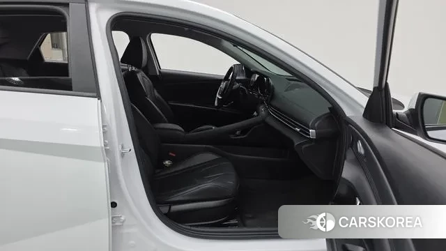 Hyundai Avante (CN7) 2021 Белый из Кореи, фото 2