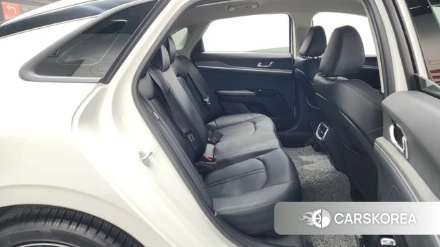 Kia The New K5 3rd generation 2024 Белый из Кореи, фото 2