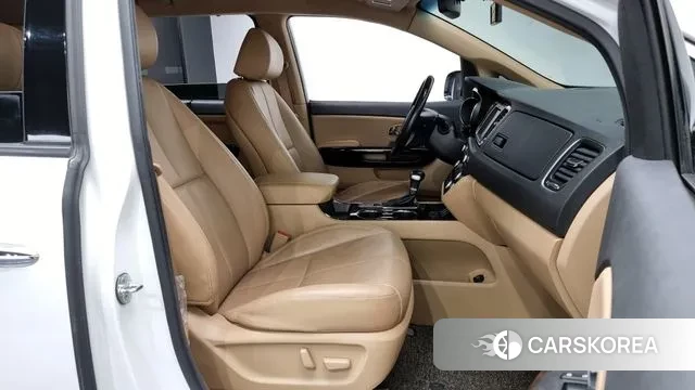 Kia The New Carnival 2019 Белый из Кореи, фото 2