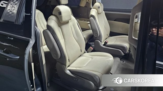 Kia Carnival 4th generation 2023 Черный из Кореи, фото 2
