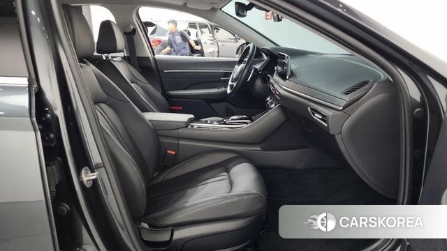 Hyundai Sonata (DN8) 2022 Серый из Кореи, фото 2