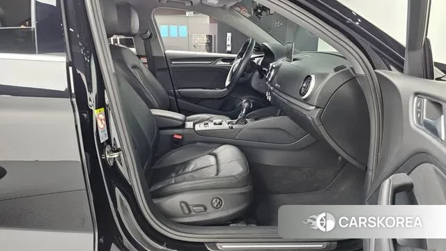Audi New A3 2020 Черный из Кореи, фото 2
