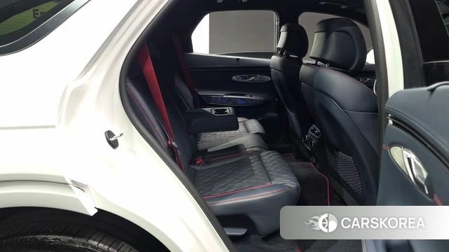 Genesis GV70 2022 Белый из Кореи, фото 2