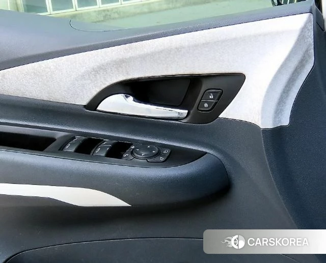 Chevrolet (GM Daewoo) Bolt EV 2019 Белый из Кореи, фото 2