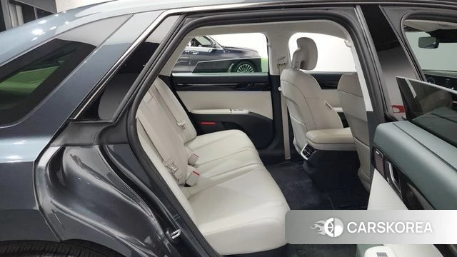 Hyundai Grandeur (GN7) 2023 Серый из Кореи, фото 2