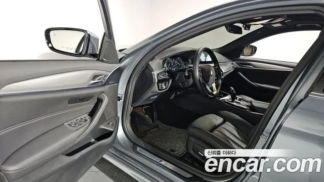 BMW 5 Series (G30) id 2903209 из Кореи 2