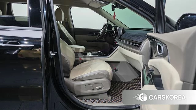 Kia Carnival 4th generation 2022 Черный из Кореи, фото 2