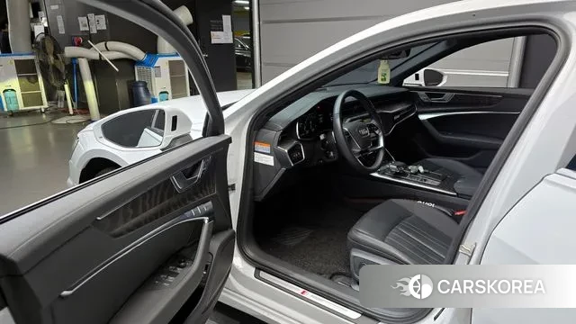 Audi A6 (C8) 2022 Белый из Кореи, фото 2