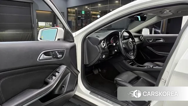 Mercedes-Benz GLA-Class X156 2019 Белый из Кореи, фото 2