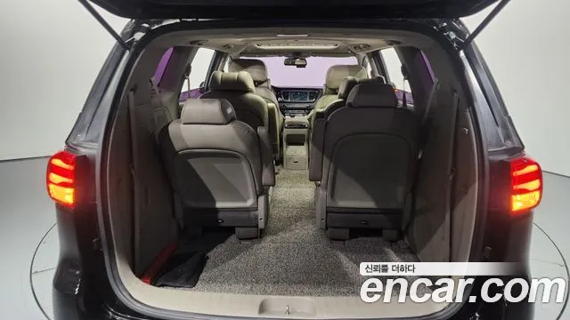 Kia The New Carnival 2018 Черный из Кореи, фото 2