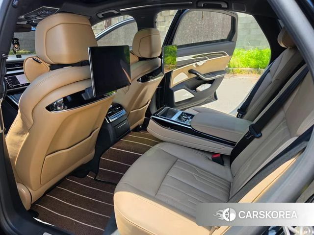Audi A8 (D5) 2021 Черный из Кореи, фото 2