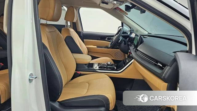 Kia Carnival 4th generation 2023 Белый из Кореи, фото 2