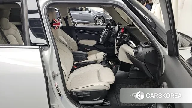 Mini Cooper S 2022 Серебряный из Кореи, фото 2