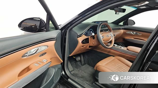 Genesis GV70 2023 Черный из Кореи, фото 2