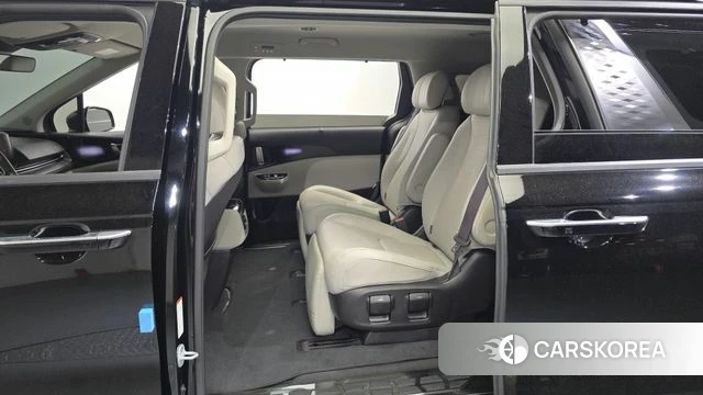 Kia Carnival 4th generation 2021 Черный из Кореи, фото 2