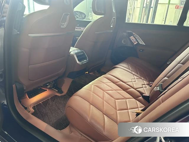 BMW 7 series 2024 Другой из Китая, фото 2
