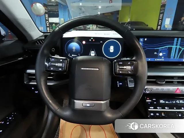 Hyundai Grandeur Hybrid (GN7) 2023 Белый из Кореи, фото 2