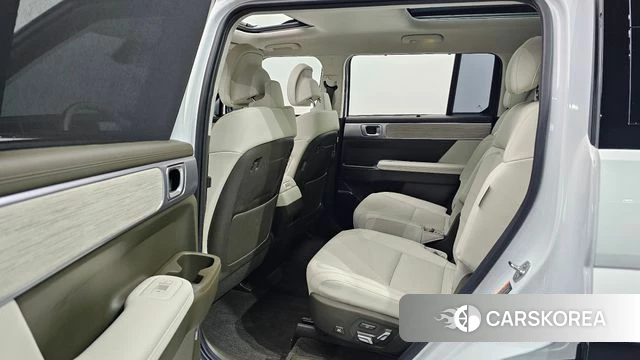 Hyundai Santa Fe (MX5) 2024 Белый из Кореи, фото 2