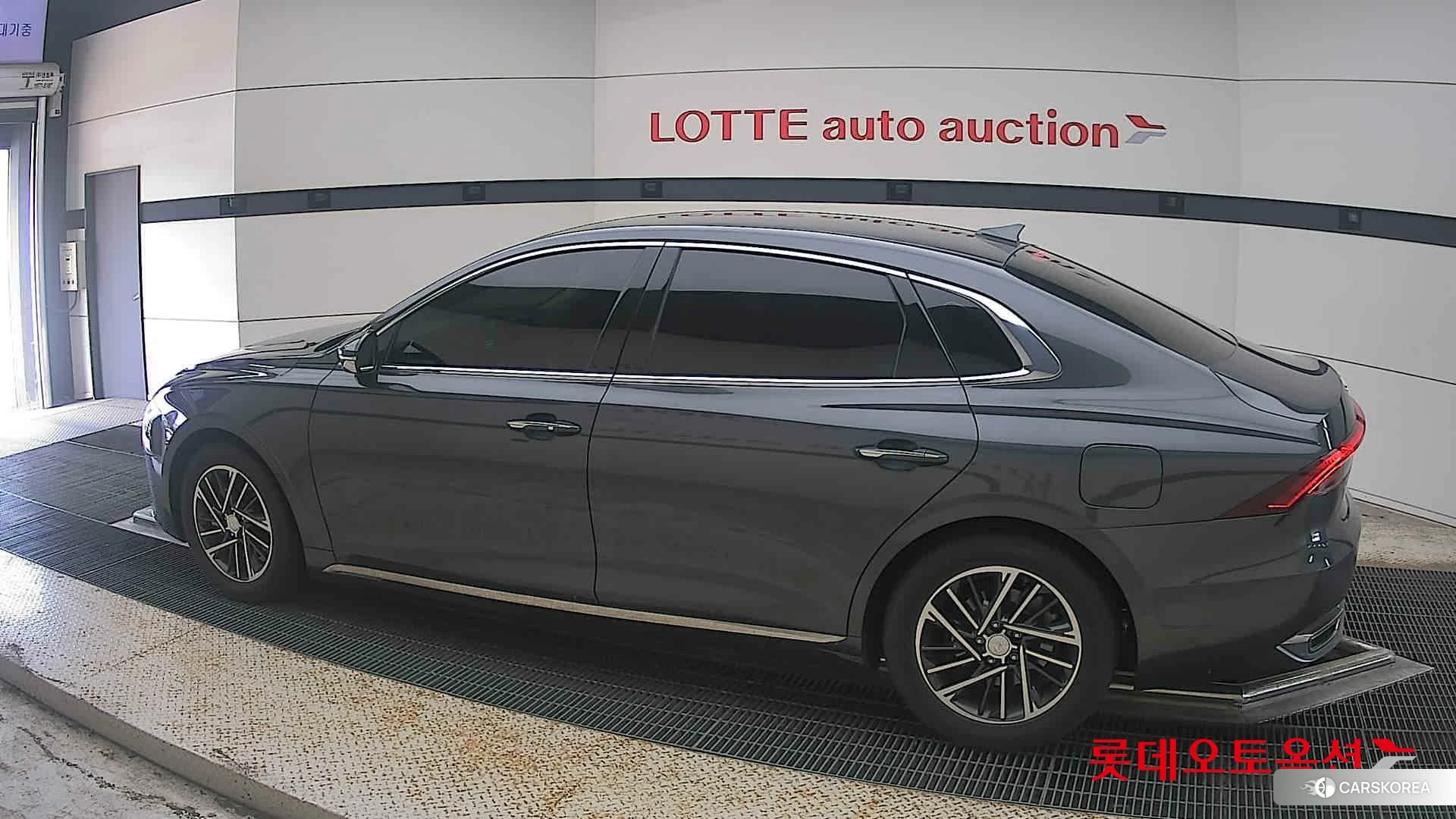 Hyundai Grandeur 2022 Nocturne Grey Metallic из Кореи, фото 2