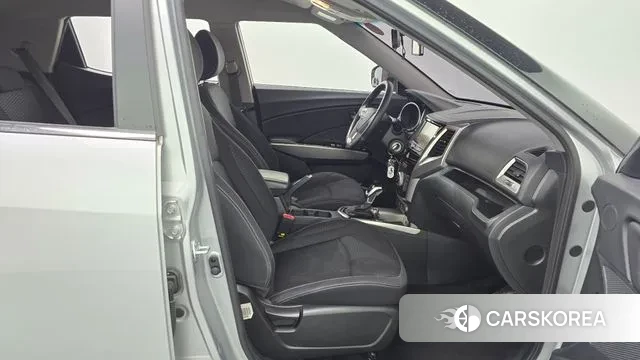 Ssangyong Tivoli Armor 2018 Серебряный из Кореи, фото 2