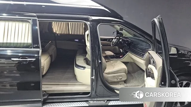 Kia Carnival 4th generation 2023 Черный из Кореи, фото 2