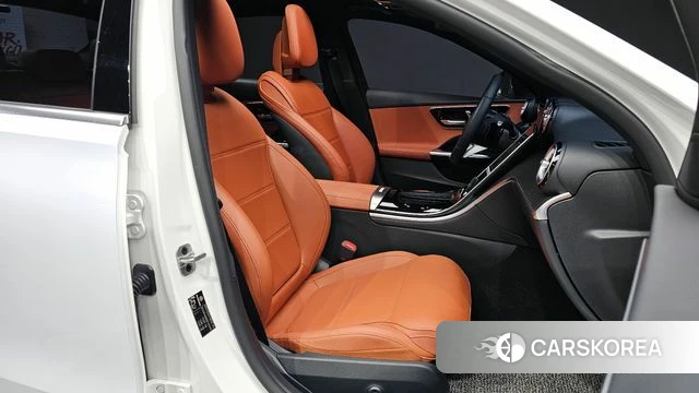 Mercedes-Benz C-Class W206 2025 Белый из Кореи, фото 2