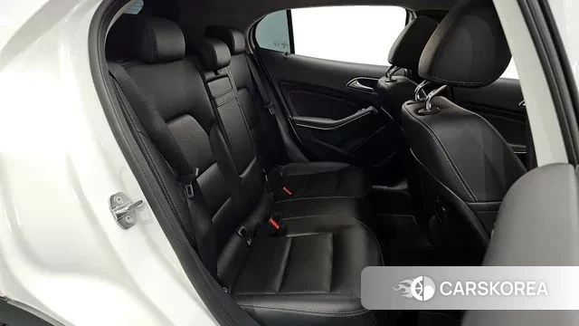 Mercedes-Benz GLA-Class X156 2019 Белый из Кореи, фото 2