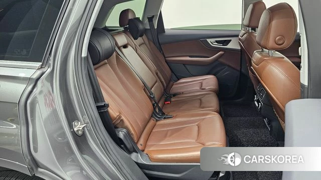 Audi Q7 (4M) 2019 Серый из Кореи, фото 2