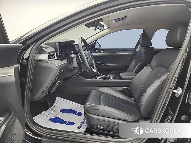 Kia K5 3rd generation 2021 Черный из Кореи, фото 2