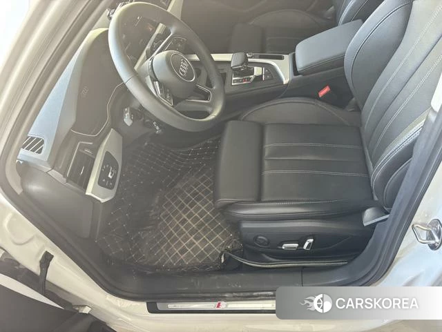 Audi A4L 2024 Белый из Китая, фото 2