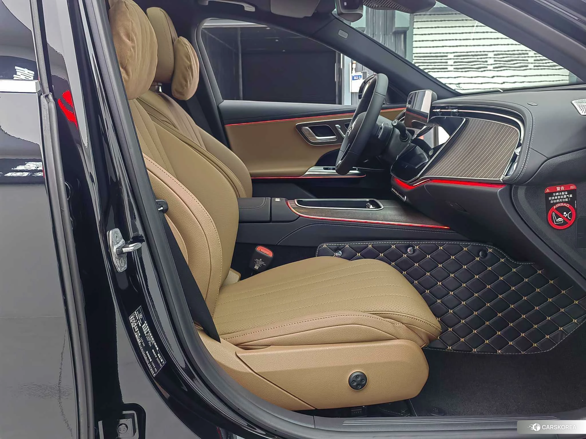 Mercedes-Benz E-class 2024 Черный из Китая, фото 2