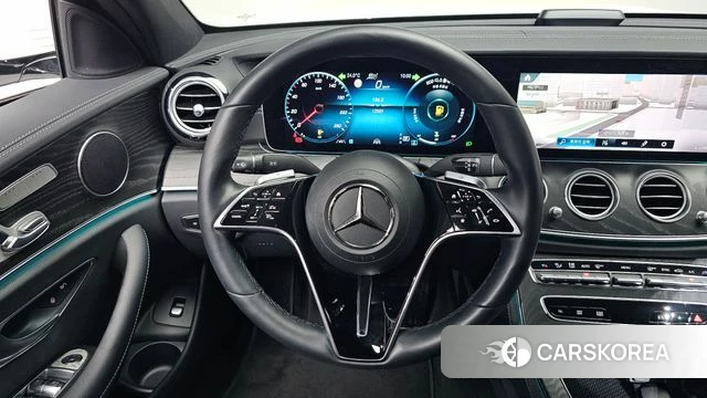 Mercedes-Benz E-Class W213 2022 Белый из Кореи, фото 2
