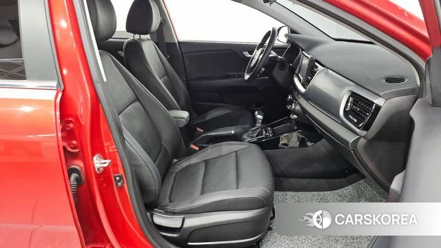 Kia Stonic 2019 Красный из Кореи, фото 2