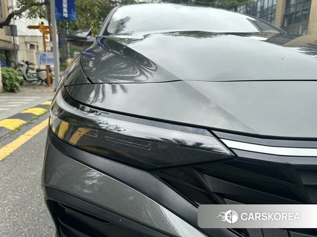 Hyundai Elantra 2024 Темно-серый из Китая, фото 2