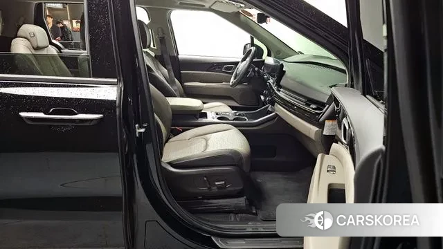 Kia The New Carnival 4th Generation 2024 Черный из Кореи, фото 2