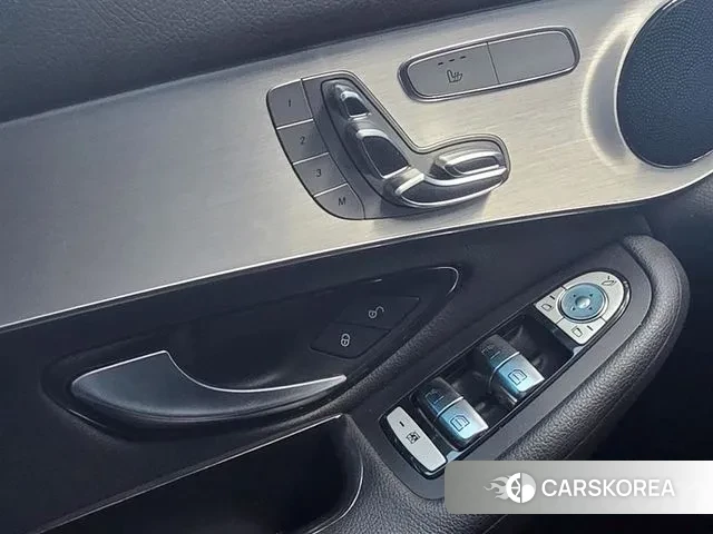 Mercedes-Benz GLC-Class X253 2019 Белый из Кореи, фото 2