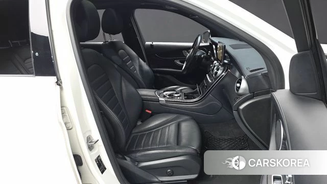 Mercedes-Benz GLC-Class X253 2018 Белый из Кореи, фото 2