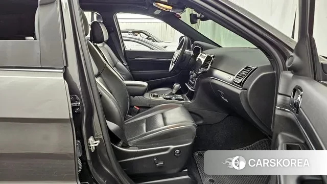 Jeep Grand Cherokee 2021 Серый из Кореи, фото 2