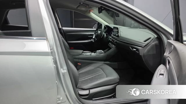 Hyundai Sonata (DN8) 2020 Серебряный из Кореи, фото 2